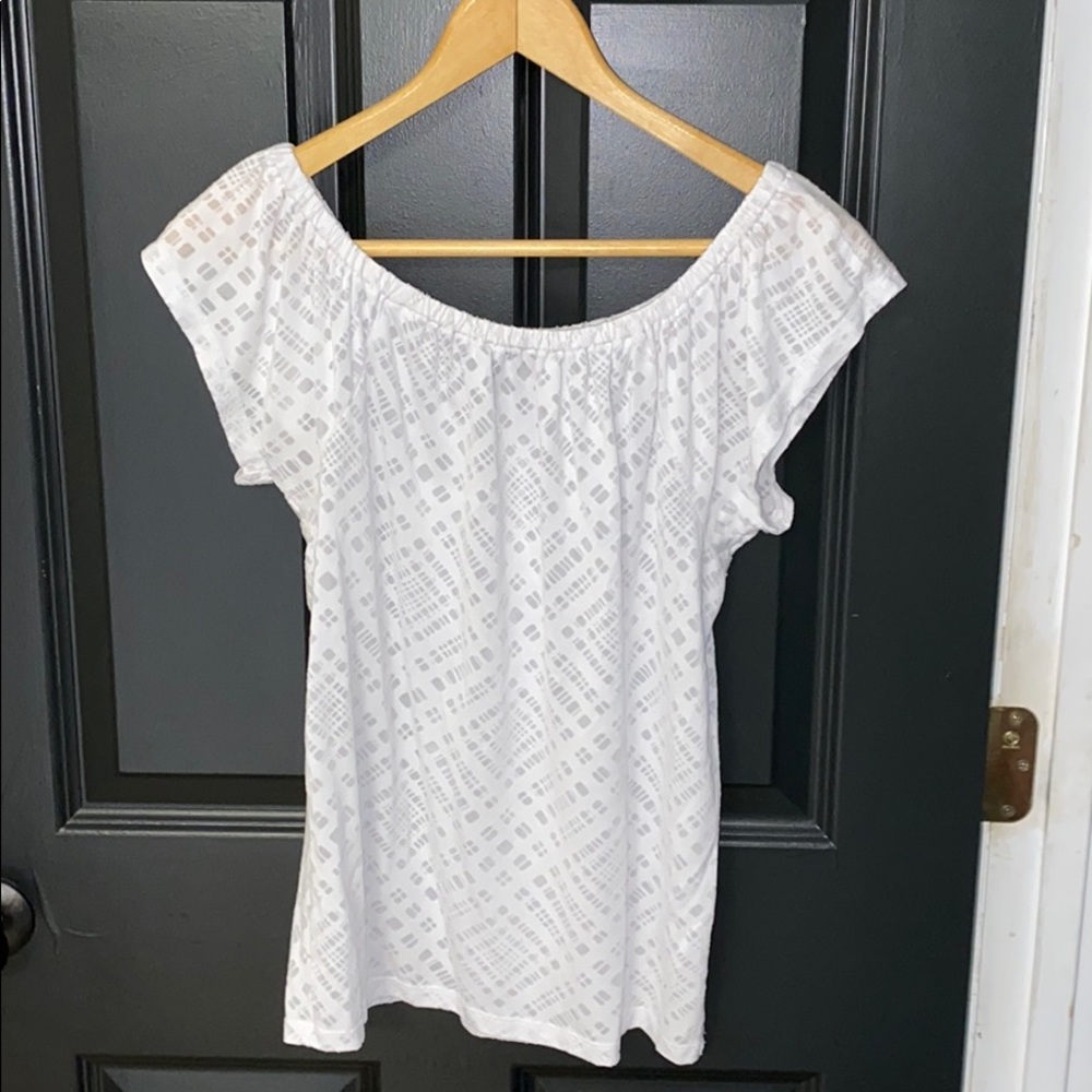 Express flutter sleeve tee